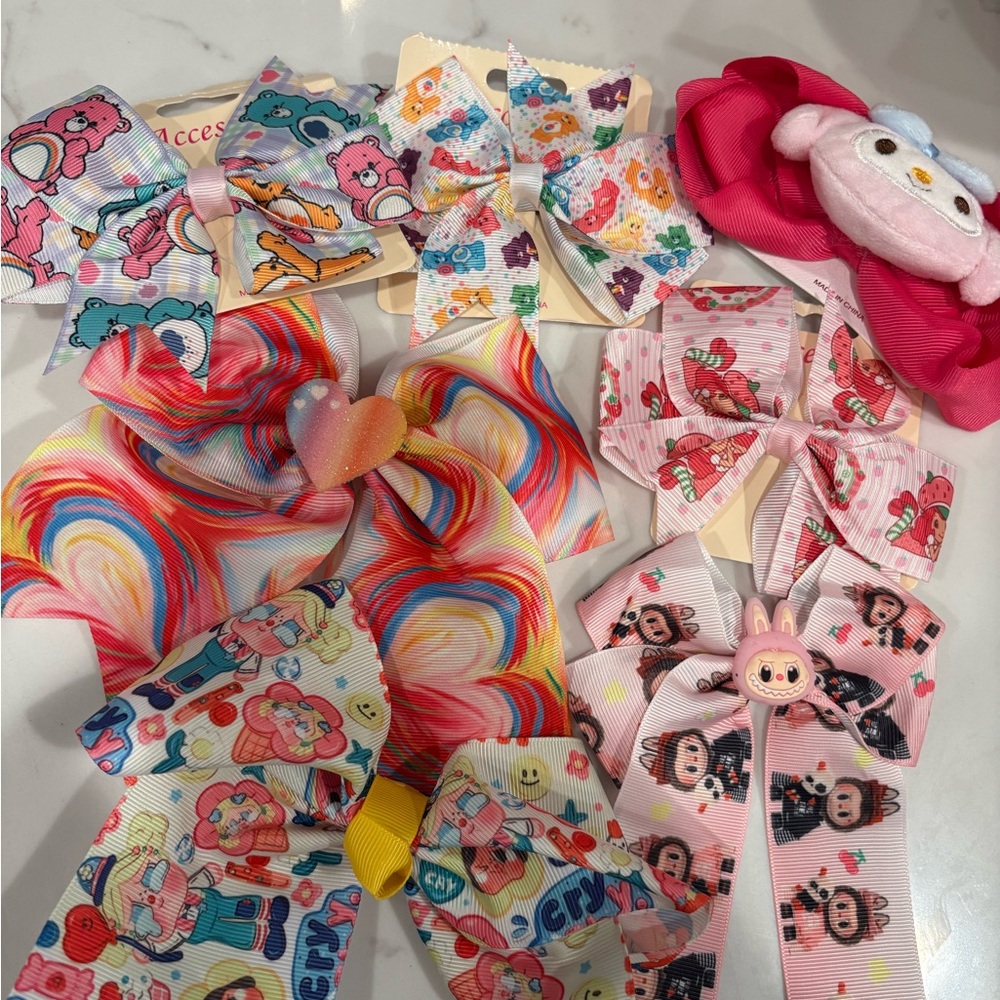 7 Colorful Cartoon Character Hair Bows